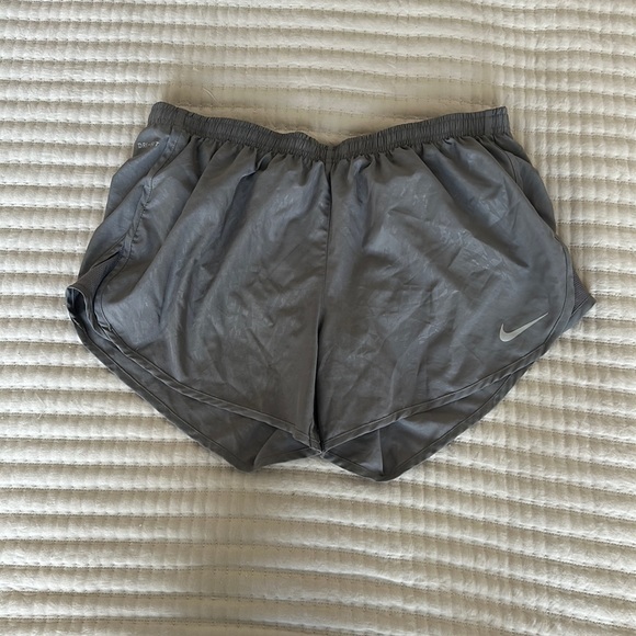 Grey Nike Running Shorts Large - Picture 1 of 3